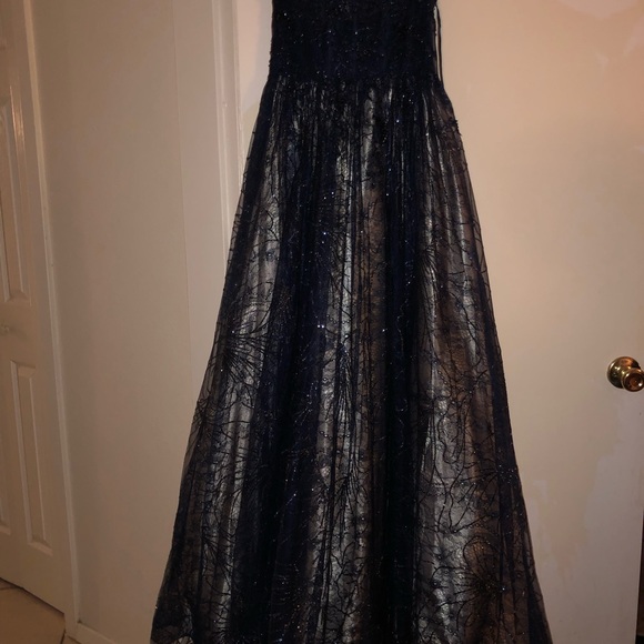 Blue formal dress - Picture 4 of 4